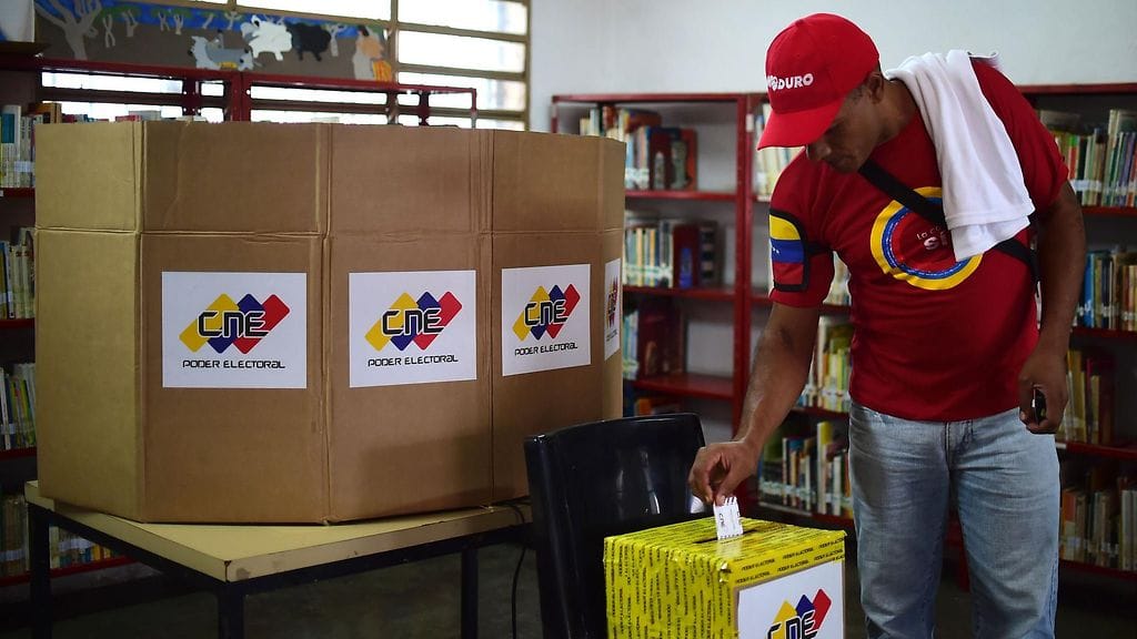 Kansanäänestyksen järjestäneen brittiyhtiön mukaan äänestyksen tuloksia on manipuloitu.