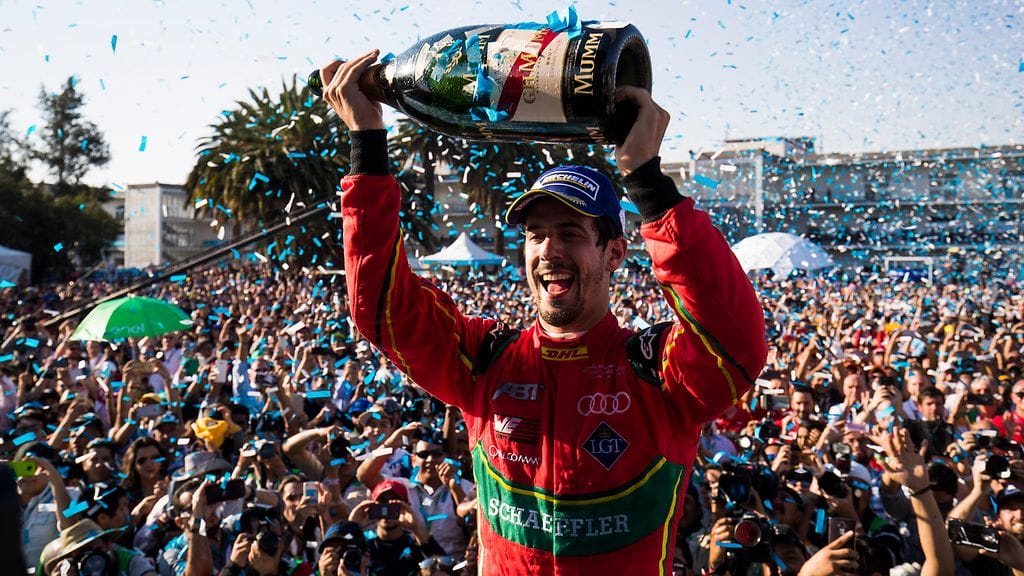 Lucas Di Grassi juhli mestaruutta Montrealissa.