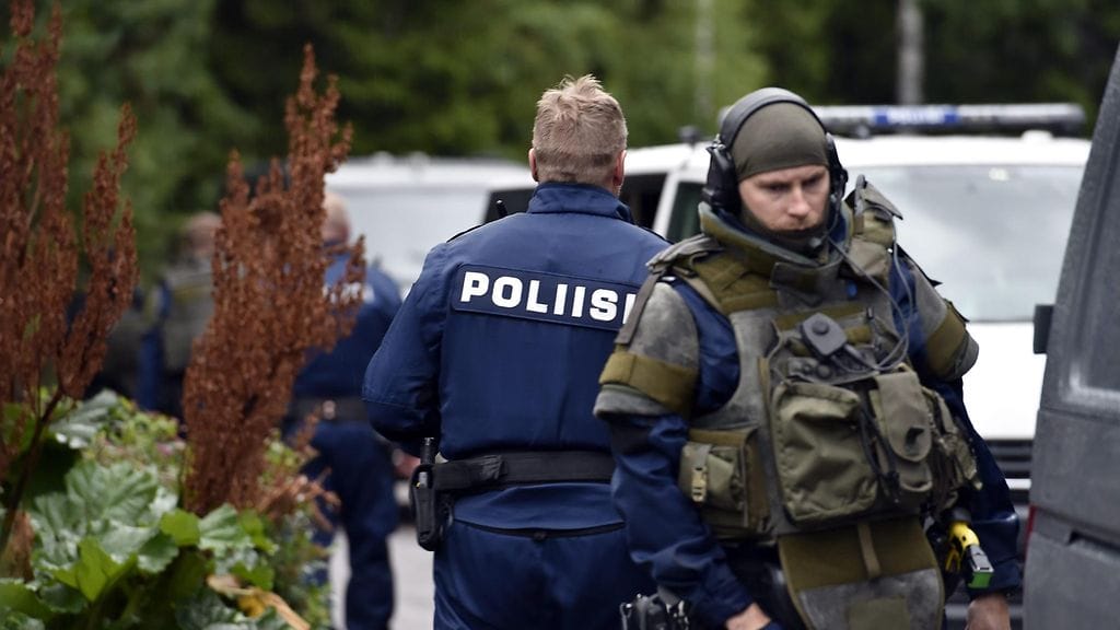 Poliisilla oli pitkään kestänyt piiritystilanne sunnuntaina Vantaan Hakunilassa.