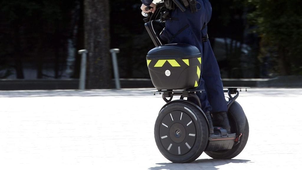 Kuvituskuvaa Segway -henkilökuljettimesta.