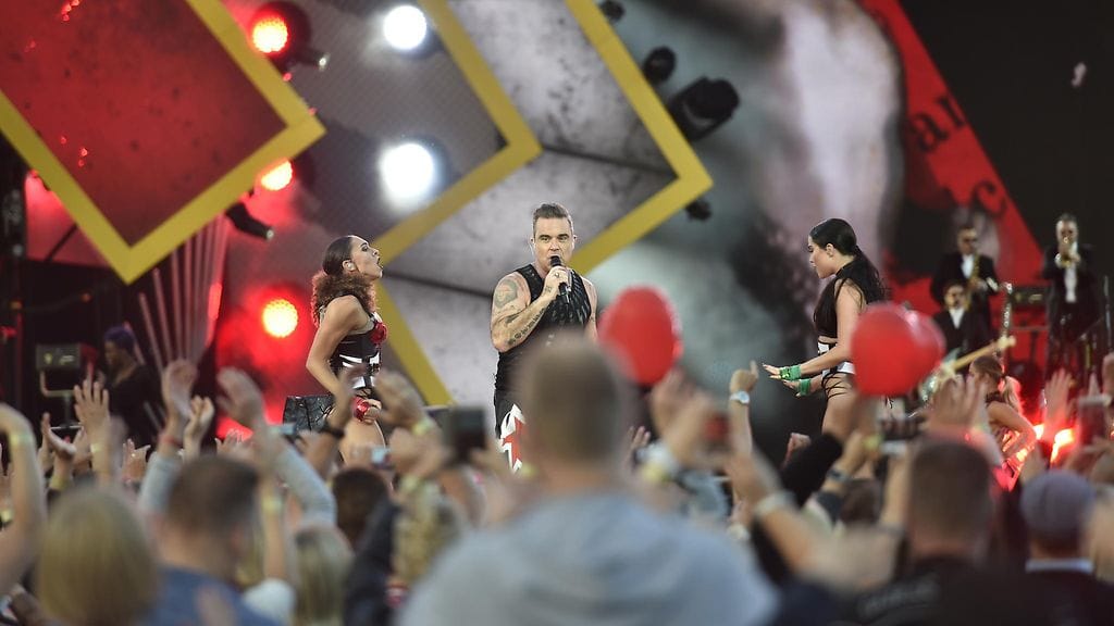 Robbie Williams konsertoi 10.8.2017 Tampereella (1)