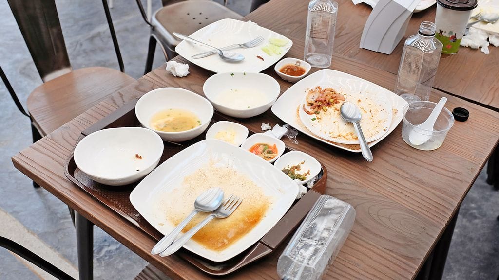 Epäsiisti ympäristö ei herätä ruokahalua.