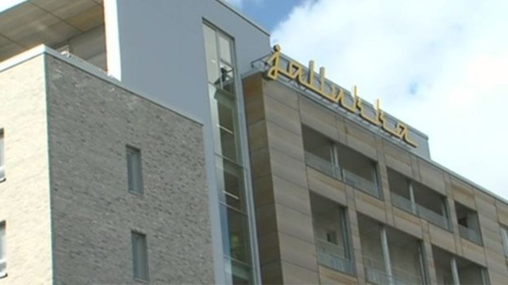 Ensimmäiset musiikkialan työläiset muuttivat vuokratalo Jallukkaan viime maaliskuussa.