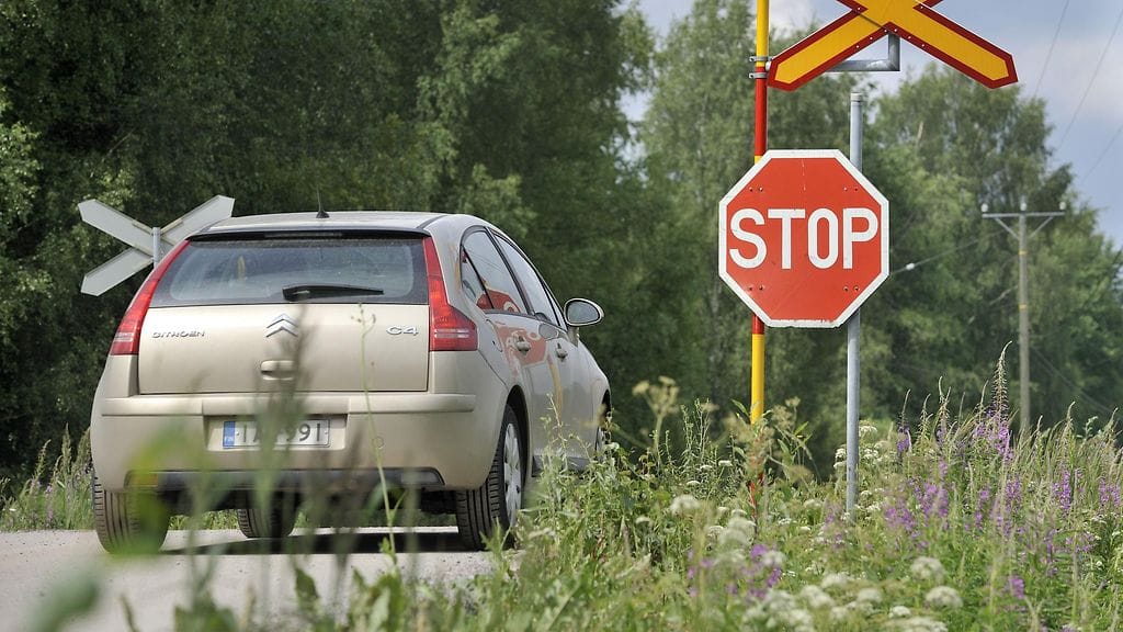 Kuvituskuva. Kuvan auto ei liity juttuun.