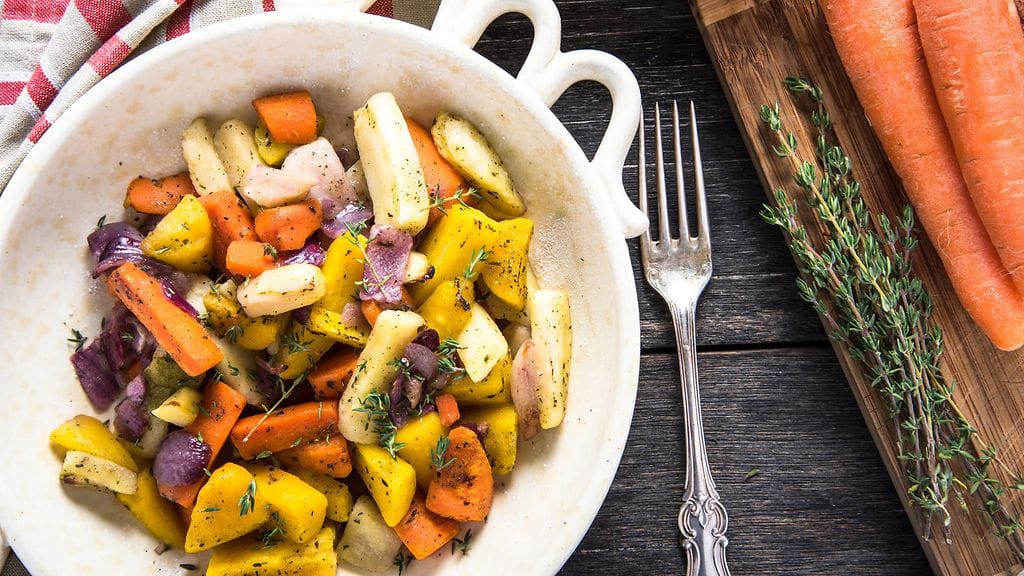 Uuniin voi valita maun mukaan erilaisia juureksia.