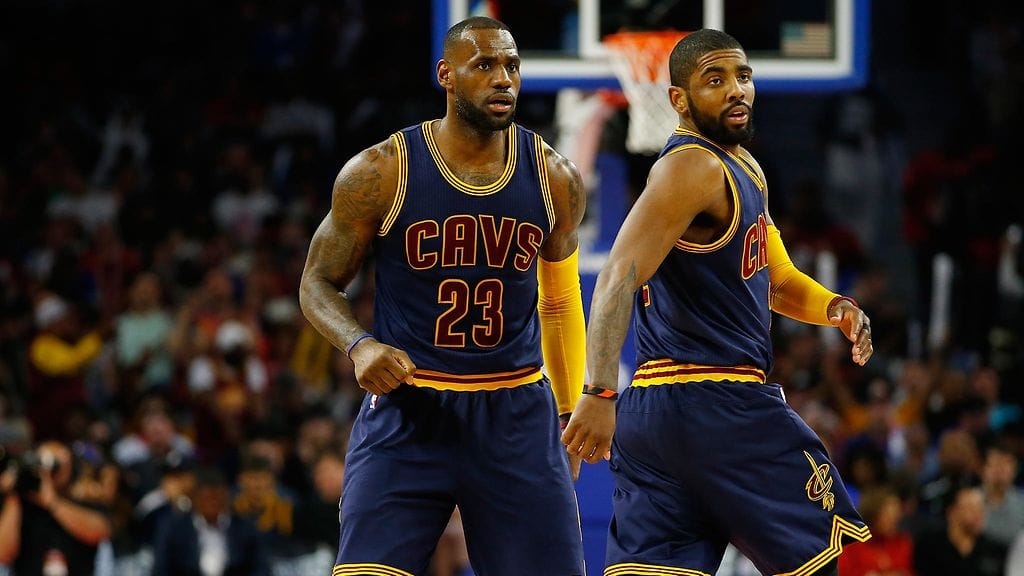 Kyrie Irving (oik.) tunsi jääneensä Clevelandissa liikaa LeBron Jamesin varjoon.