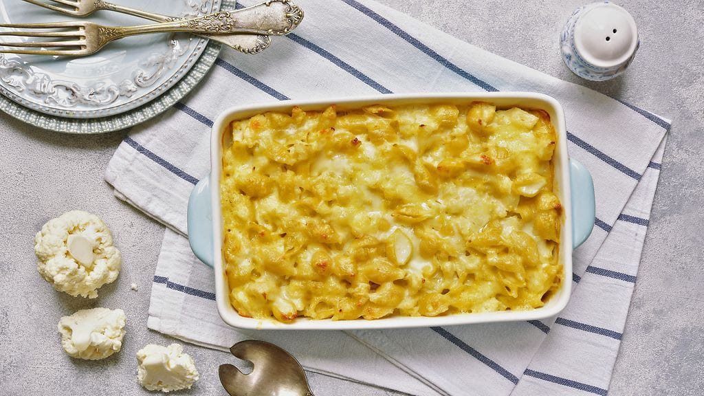 Kukkakaalilla ryyditetty mac 'n' cheese on syntisen hyvää.