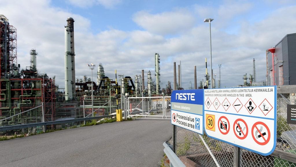 Öljynjalostusyhtiö Nesteen Porvoon jalostamo Sandvikenissä torstaina 24. elokuuta 2017.