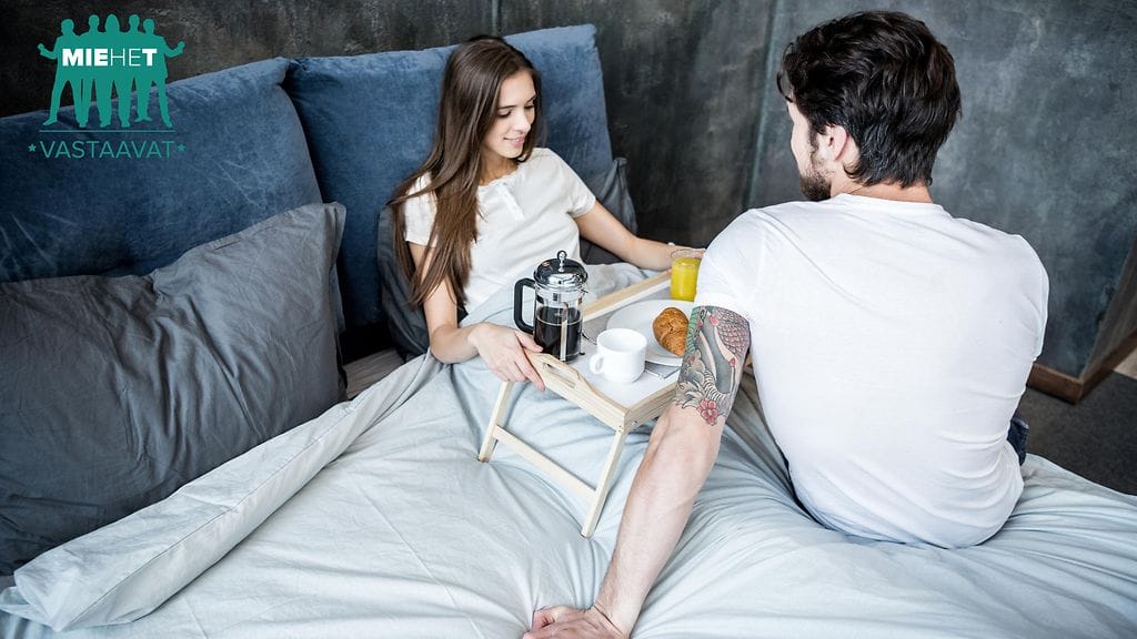 Juttusarjassa miehet vastaavat joka viikko lukijoiden kysymyksiin.