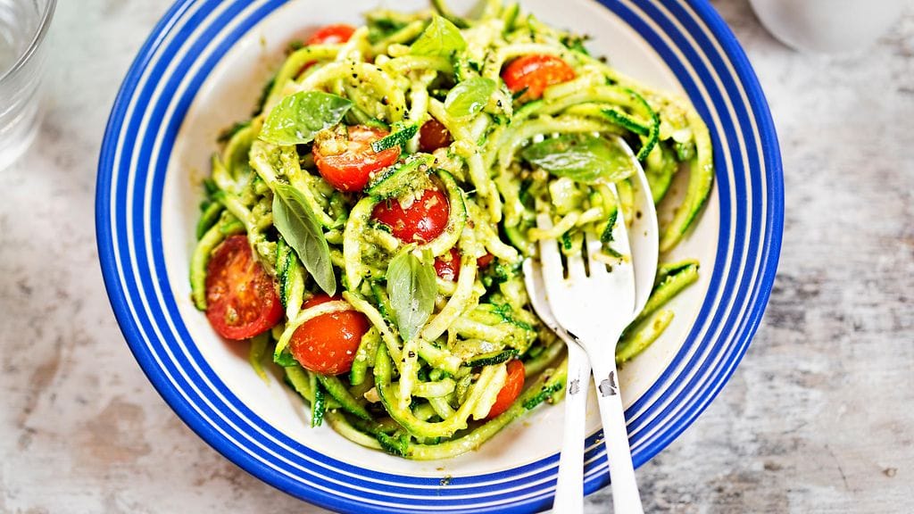 Osaatko tehdä itse pestoa? Nyt on korkea aika opetella.