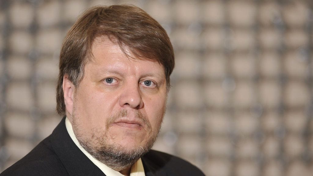 Määräajat muutoksen haulle saattaisivat olla jossain tapauksissa ongelmallisia karkoitettavan oikeusturvalle, toteaa apulaisoikeuskansleri Kimmo Hakonen.