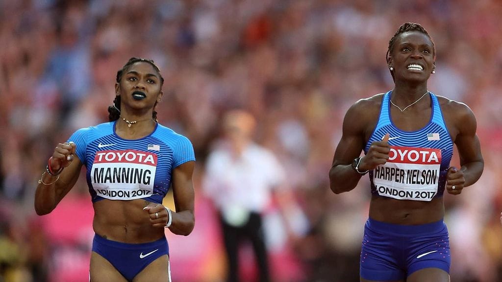 Danielle Williams ja Dawn Harper-Nelson Lontoon MM-kisoissa.