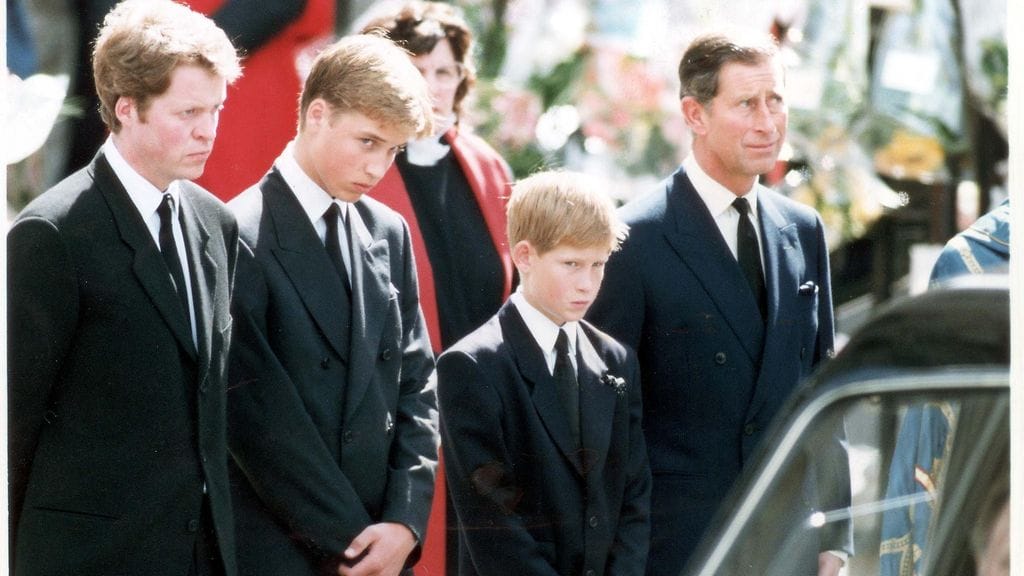 Diana kuoli, kuvaa muutama päivä kuoleman jälkeen 1997 11