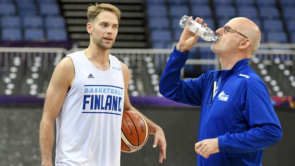 Petteri Koponen ja päävalmentaja Henrik Dettmann ovat valmiita EM-kisoihin.