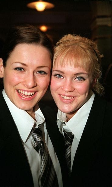 Jonna Geagea ja Erin Anttila Nylon Beat tammikuu 1999