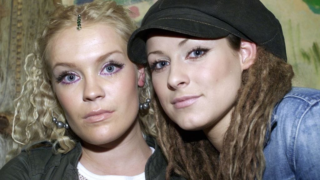 Jonna Geagea ja Erin Anttila Nylon Beat toukokuu 2003