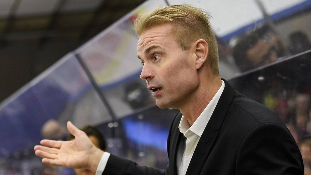 KalPan apuvalmentaja Marko Tuomainen harmitteli joukkueensa erikoistilannepelaamista.