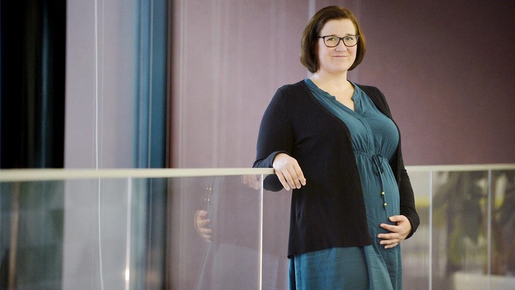 Elina Samilan lähipiiri rohkaisi häntä lähtemään hedelmöityshoitoihin. "Avoimuuteni ansiosta olen saanut paljon tukea yllättäviltäkin tahoilta", hän sanoo.