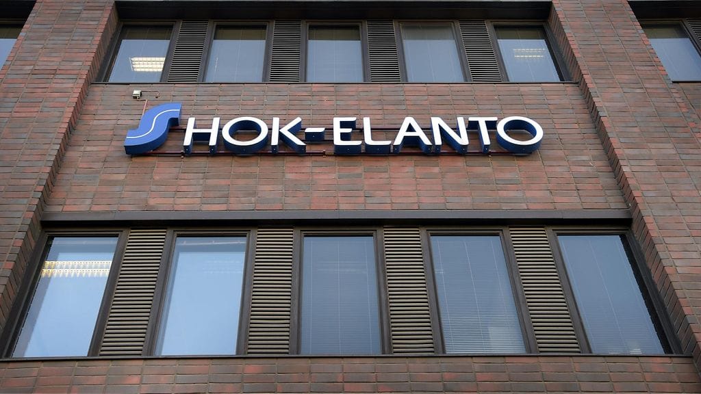 HOK-Elannon entistä kiinteistöjohtajaa syytetään lahjusten ottamisesta. HOK-Elantoa ei epäillä jutussa rikoksista.