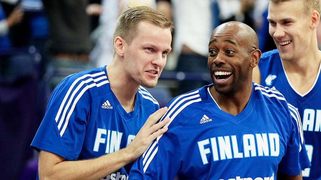 Mikko Koivisto ja Jamar Wilson saavat levätä ennen EM-pudotuspelejä.