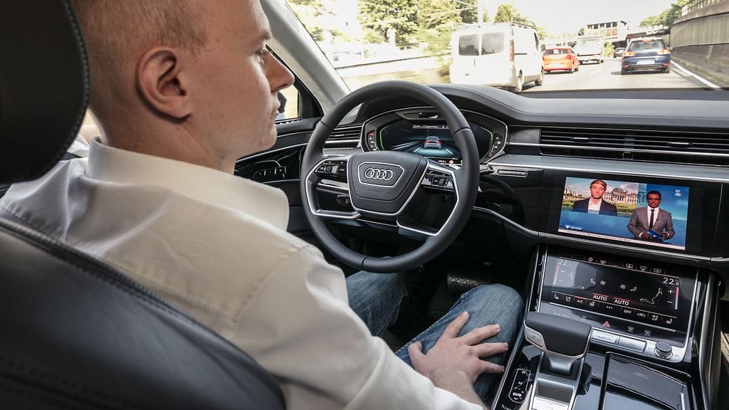 Audin uudessa A8:ssa on useita autonomisia ominaisuuksia.