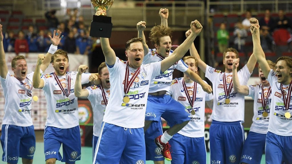 Mika Kohonen johti Suomen MM-juhlia Riikassa viime joulukuussa. Finaalissa kaatui Ruotsi.