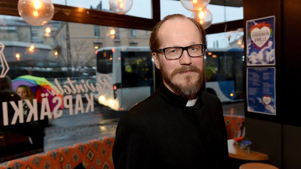 Pastori Kai Sadinmaa.