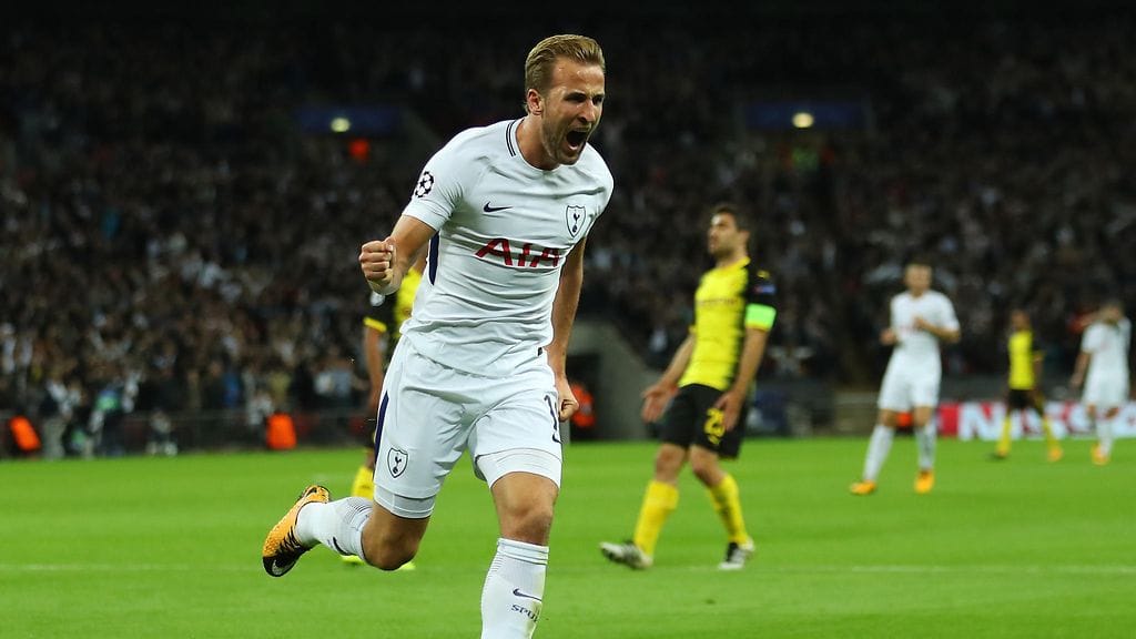 Harry Kane iski Tottenhamille 2-1-maalin.