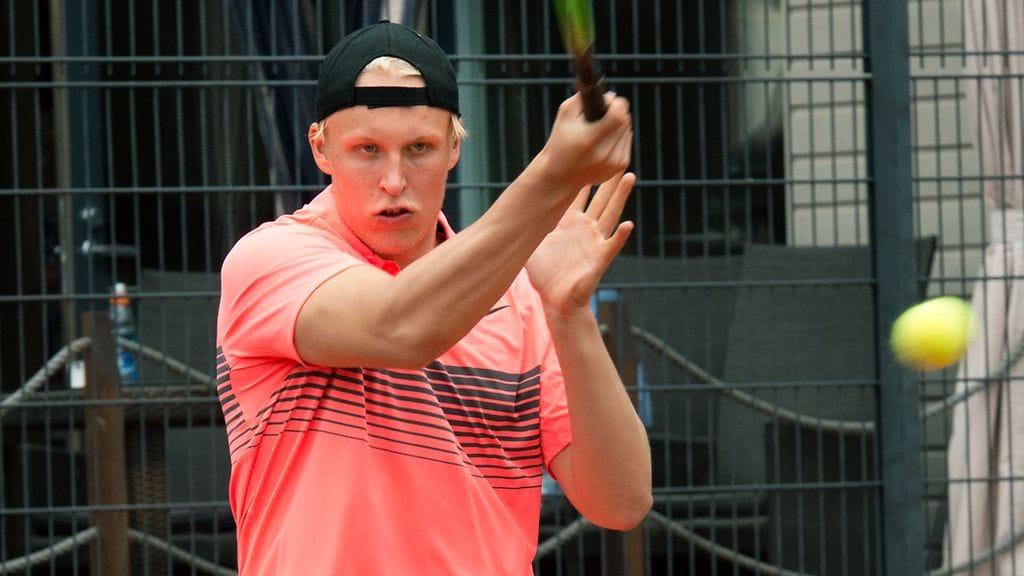 Patrik Laine kuvattuna heinäkuussa Helsingin Bermuda-tennisturnauksessa.