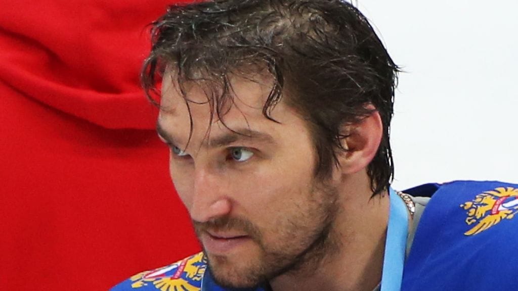 Aleksandr Ovetshkin on voittanut Venäjän maajoukkueessa kolme MM-kultaa, kaksi hopeaa ja kolme pronssia. Olympialaisista hänellä ei ole vielä mitalia.