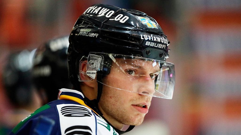 Sami Lähteenmäen ottelu päättyi suihkukomennukseen.