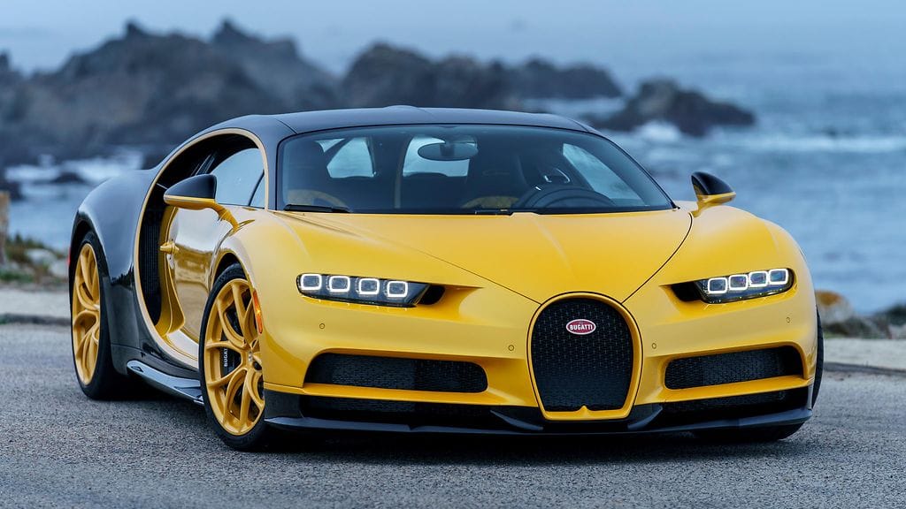USA:n ensimmäinen asiakkaalle toimitettu Bugatti Chiron. Hintalapussa seisoo kolme miljoonaa dollaria.