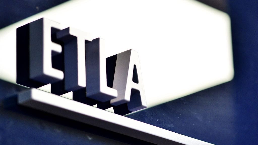 Etla sanoo Suomen kustannuskilpailukyvyn kohentuneen viime vuonna hieman kilpailijamaihin nähden.