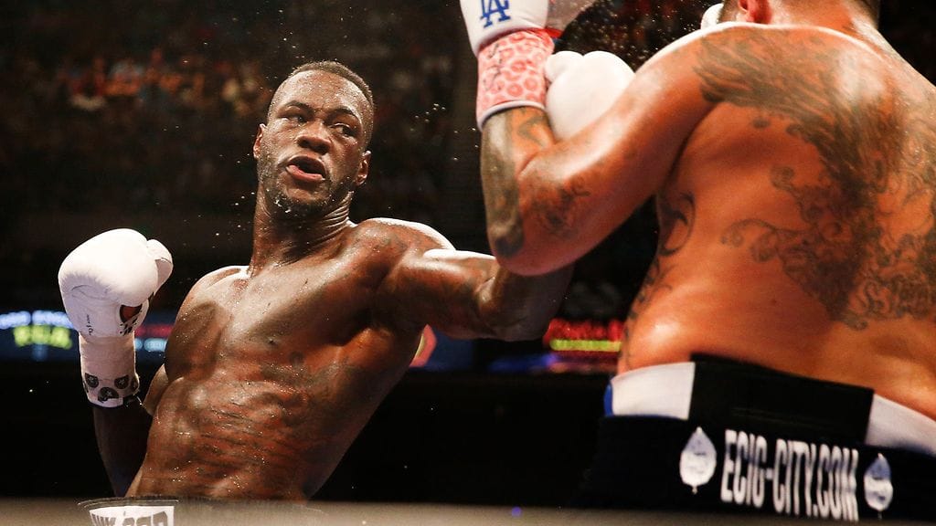 Deontay Wilder pehmitti Chris Arreolan kesällä 2016.