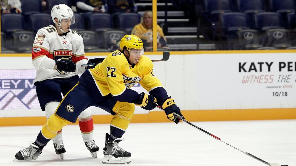 Henrik Haapala (vas.) sai valmennukselta kehut ensimmäisestä harjoitusottelustaan.