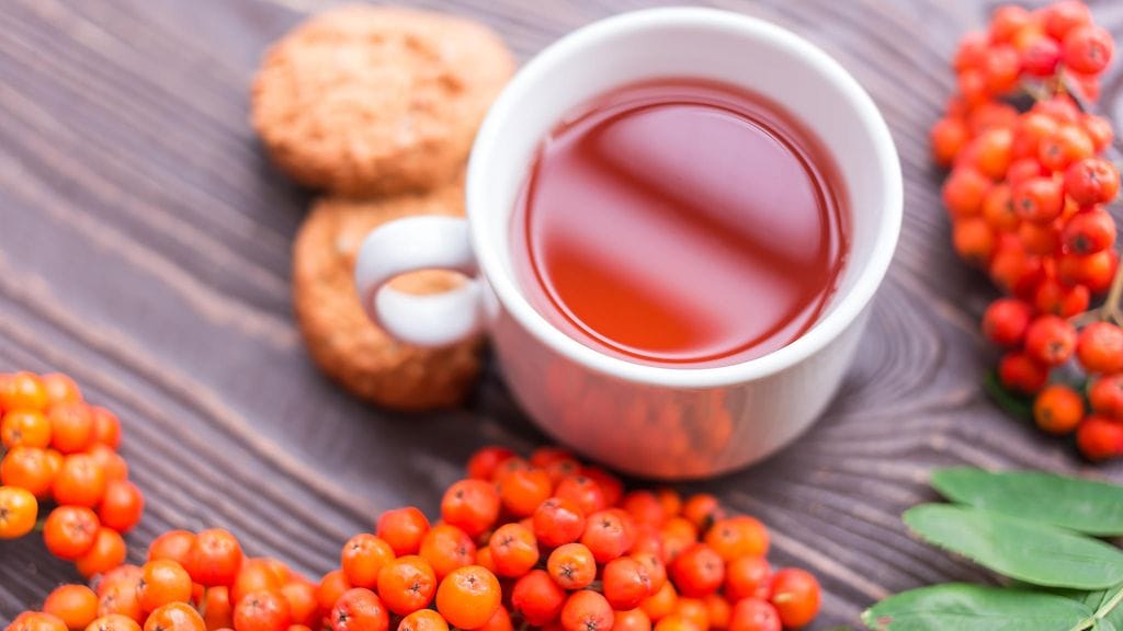 Pihlajanmarjoja voi käyttää monipuolisesti kotikeittiössä.