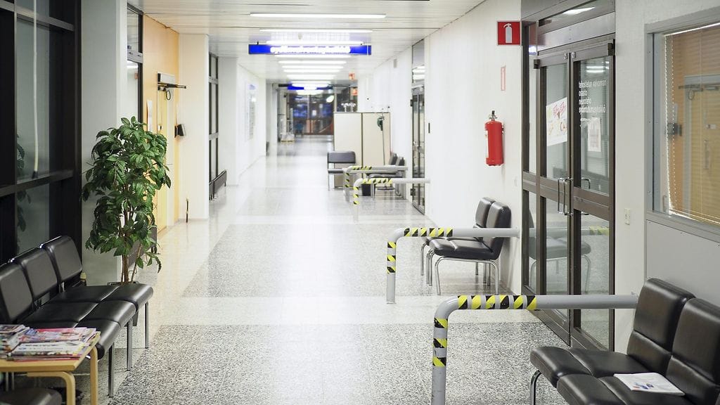 Lukuisat ihmiset ovat liikuttuneita vanhemman miehen ystävällisestä teosta.