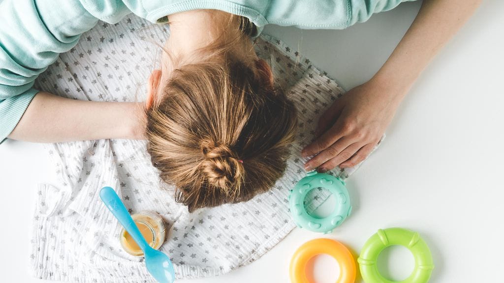 Äitiyden näkymätön taakka jää usein lähipiiriltä huomaamatta.