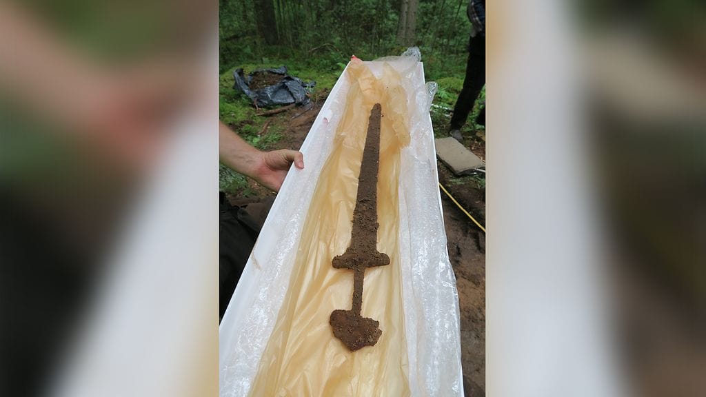 Lopelta on tehty muitakin miekkalöytöjä.
Kuva: Marianna Niukkanen, Museovirasto