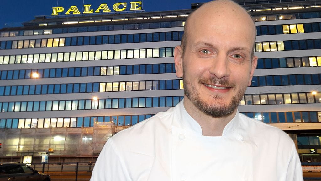 Hans Välimäki on Ravintola Palacen uusi keittiömestari yhdessä Eero Vottosen kanssa.