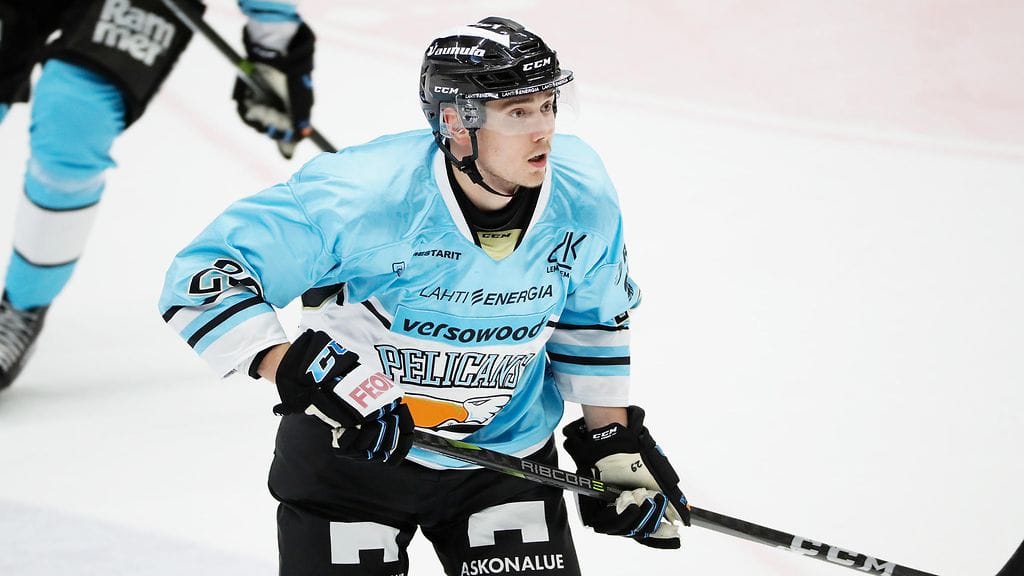 Arttu Heikkisen ottelu päättyi ennen aikojaan.