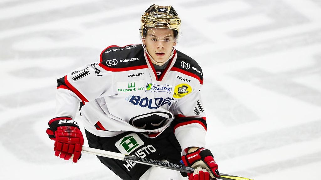 Jesperi Kotkaniemi on aloittanut uran ensimmäisen SM-liigakautensa hienosti.