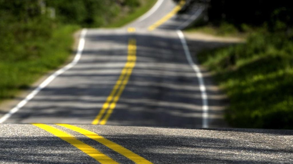 Tien keskiviivaa Suonenjoella 1. heinäkuuta 2011.