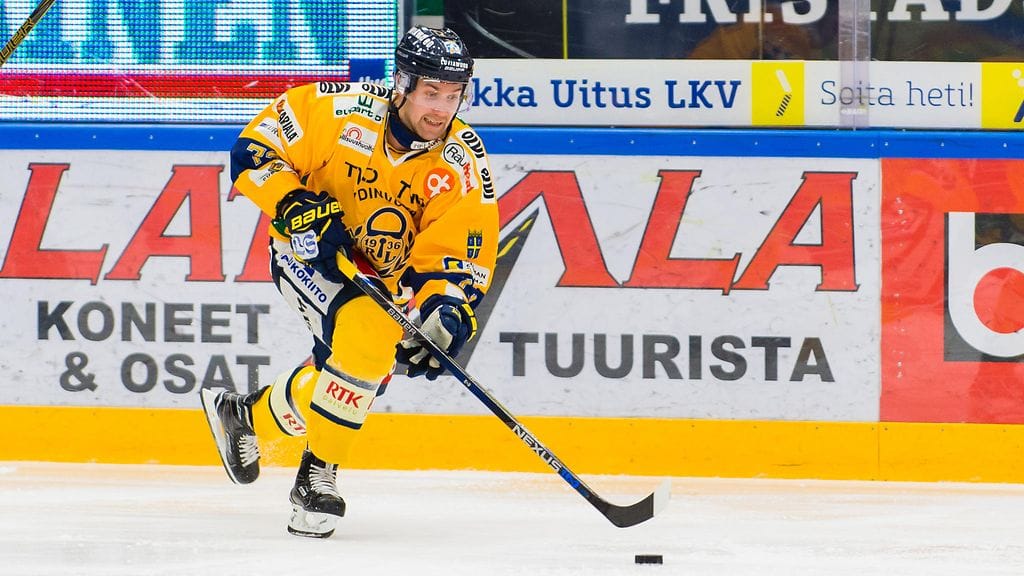 Viime kauden Lukossa kiekkoillut Ilmari Pitkänen on solminut sopimuksen Jukurien kanssa.