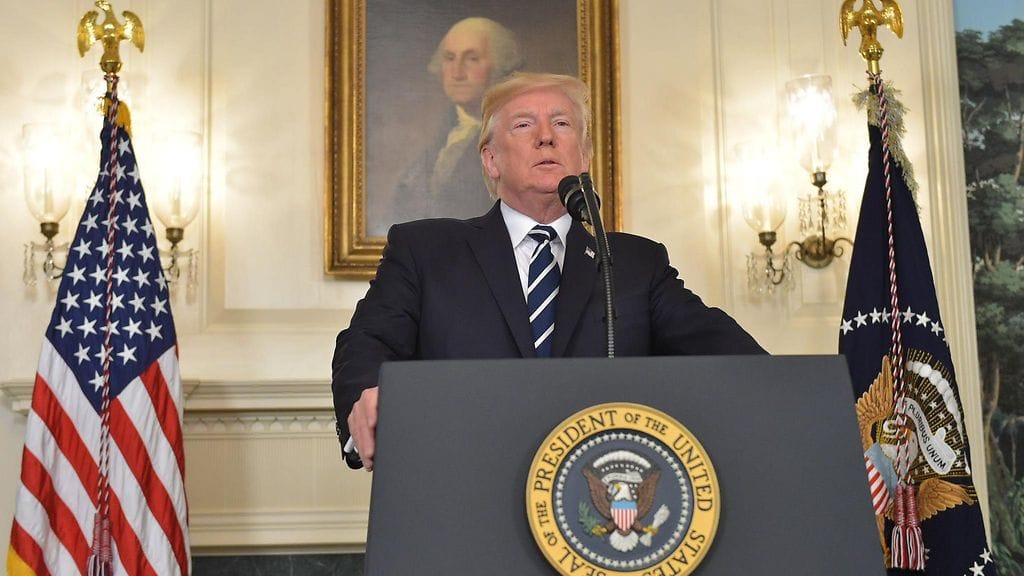 Donald Trump tyrmää neuvottelupyrkimyksen Pohjois-Korean kanssa.