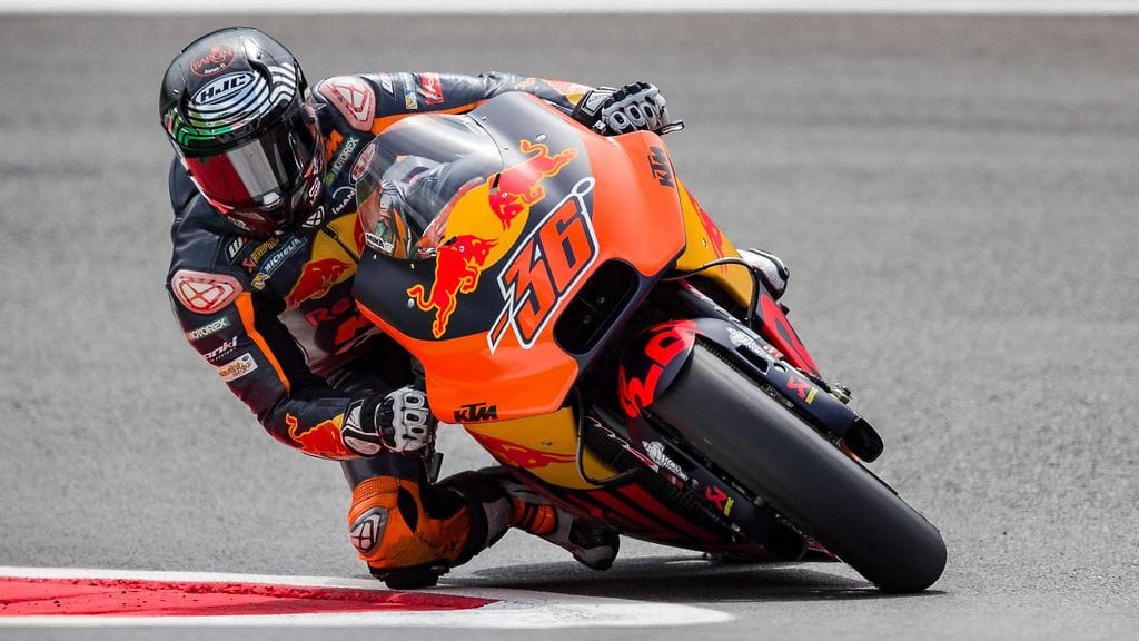 Mika Kallio KTM:n puikoissa.