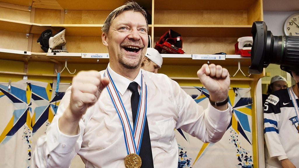 Jukka Jalonen luotsasi Nuoret Leijonat MM-kultaan tammikuussa 2016.