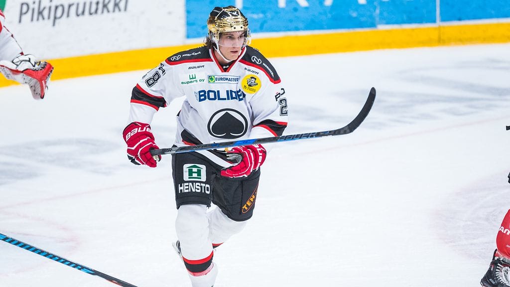 Antoine Laganiere palasi tyylikkäästi liigakaukaloon.