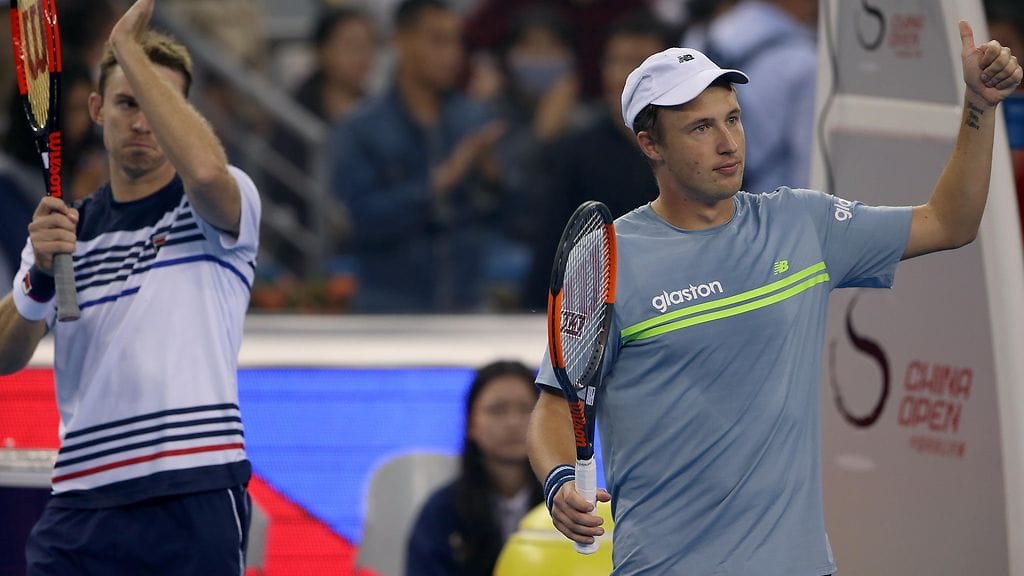 Henri Kontinen (oik.) ja John Peers olivat hyvässä vedossa kiinassa.