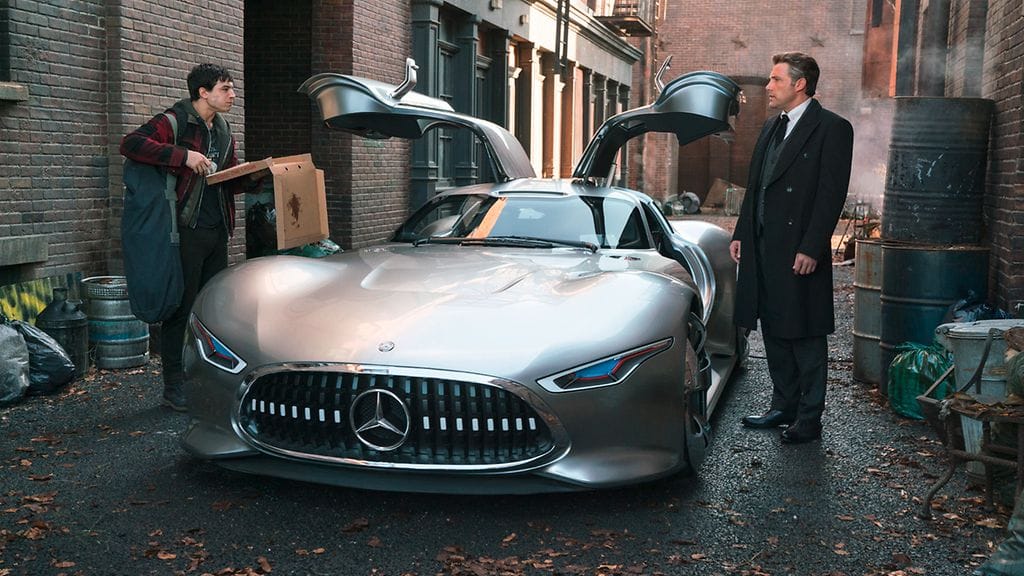 Ben Affleck (oik.) Justice Leaguen kuvauksissa.